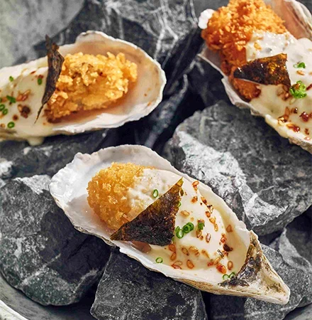 Устрицы темпура со сливочным плавленым сыром