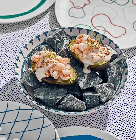  Авокадо с креветкой и трюфельным соусом