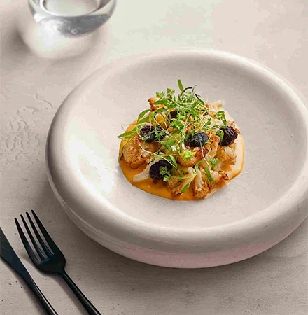 Цветная капуста соусом Чеддер