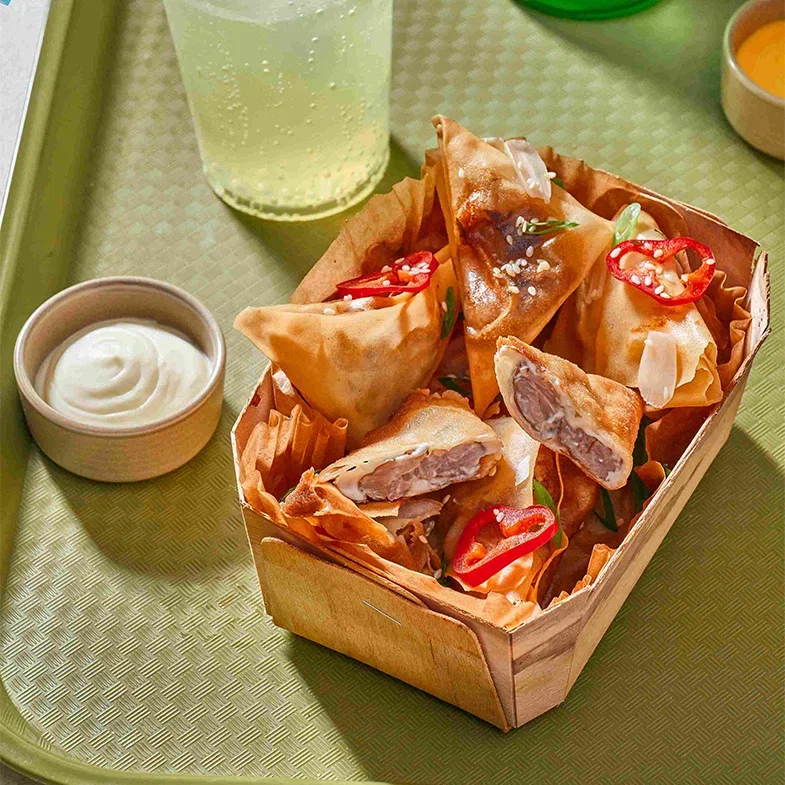 Эмпанадас с белыми грибами, сливочным сыром